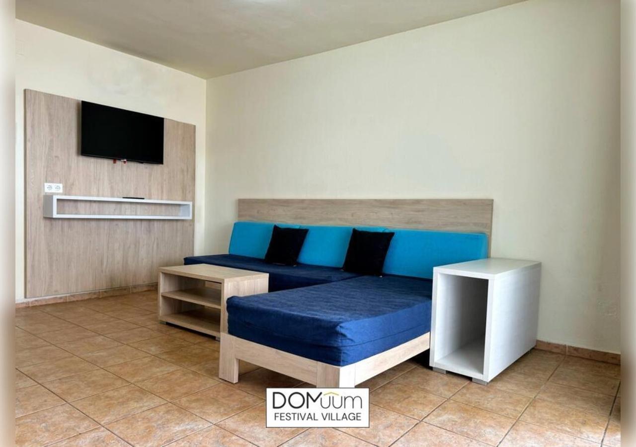 Domuum Holidays - Festival Village ซาลอว์ ภายนอก รูปภาพ